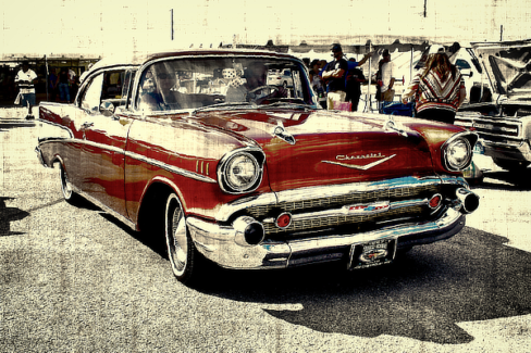 Chevrolet fotó retusálás 03 - Egy klasszikus öreg Chevrolet fotója szín és fényhatásokkal felturbózva.