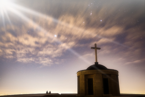 Épület fotó retusálás 09 - Keresztény kegyhely külső nézetes látképe "némileg" feldobva pár extra preset-tel.