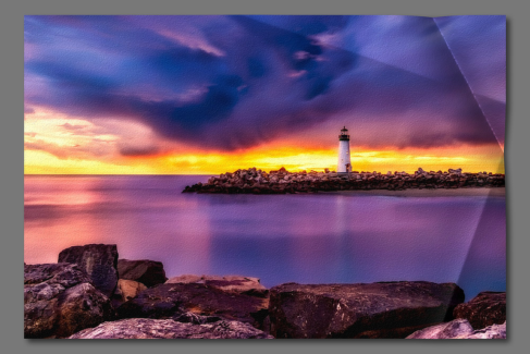 Gyűrt hatás 09 - Tengeri öbölben egy világítótorony az esti naplementében különféle hajtott és gyűrt effektel.